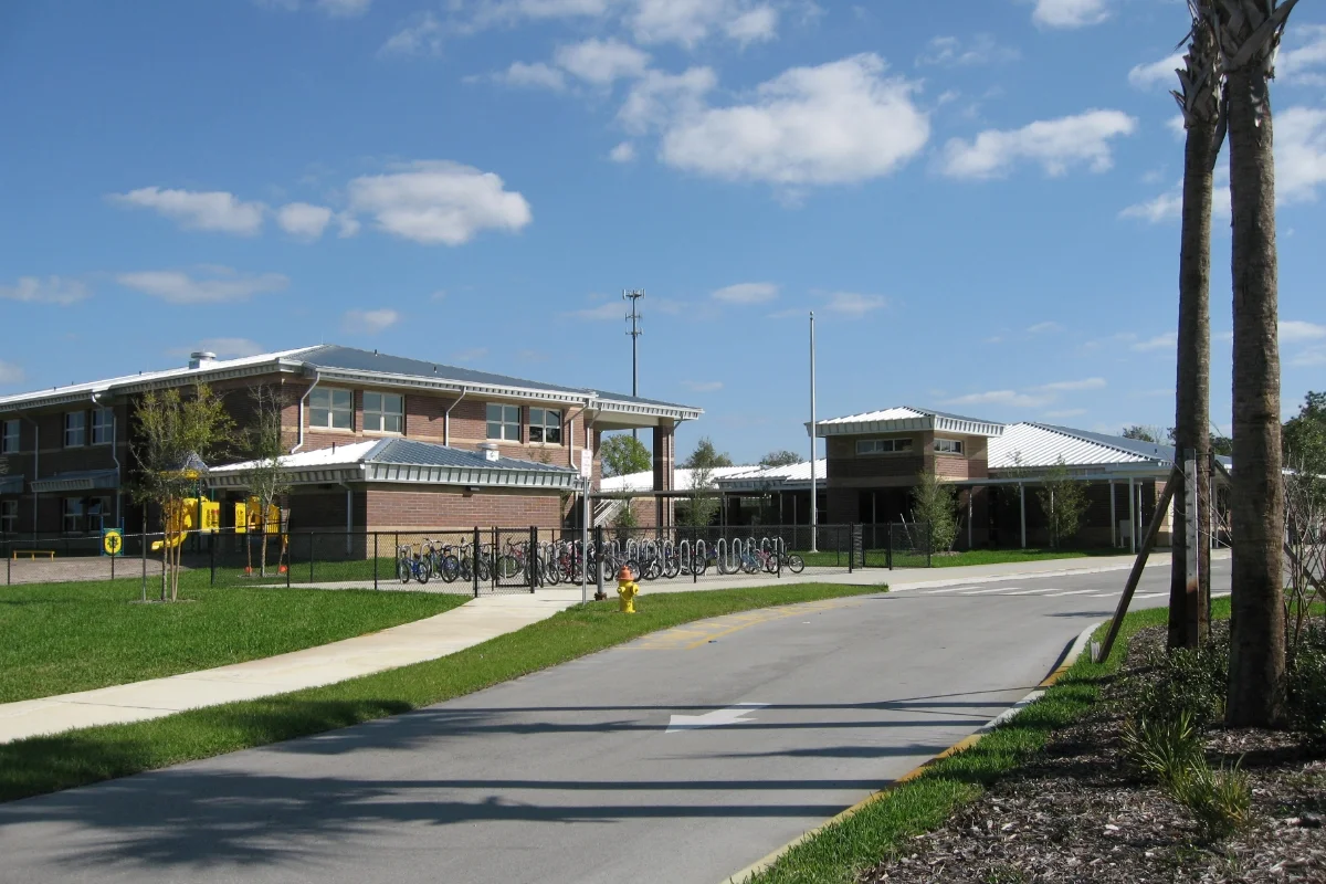 Osteen Elementary building exterior and parking lot entrance