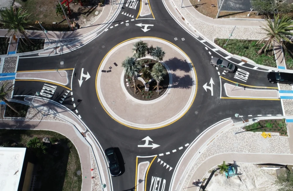 4-way roundabout
