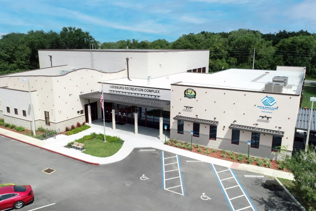 Leesburg Teen Center above