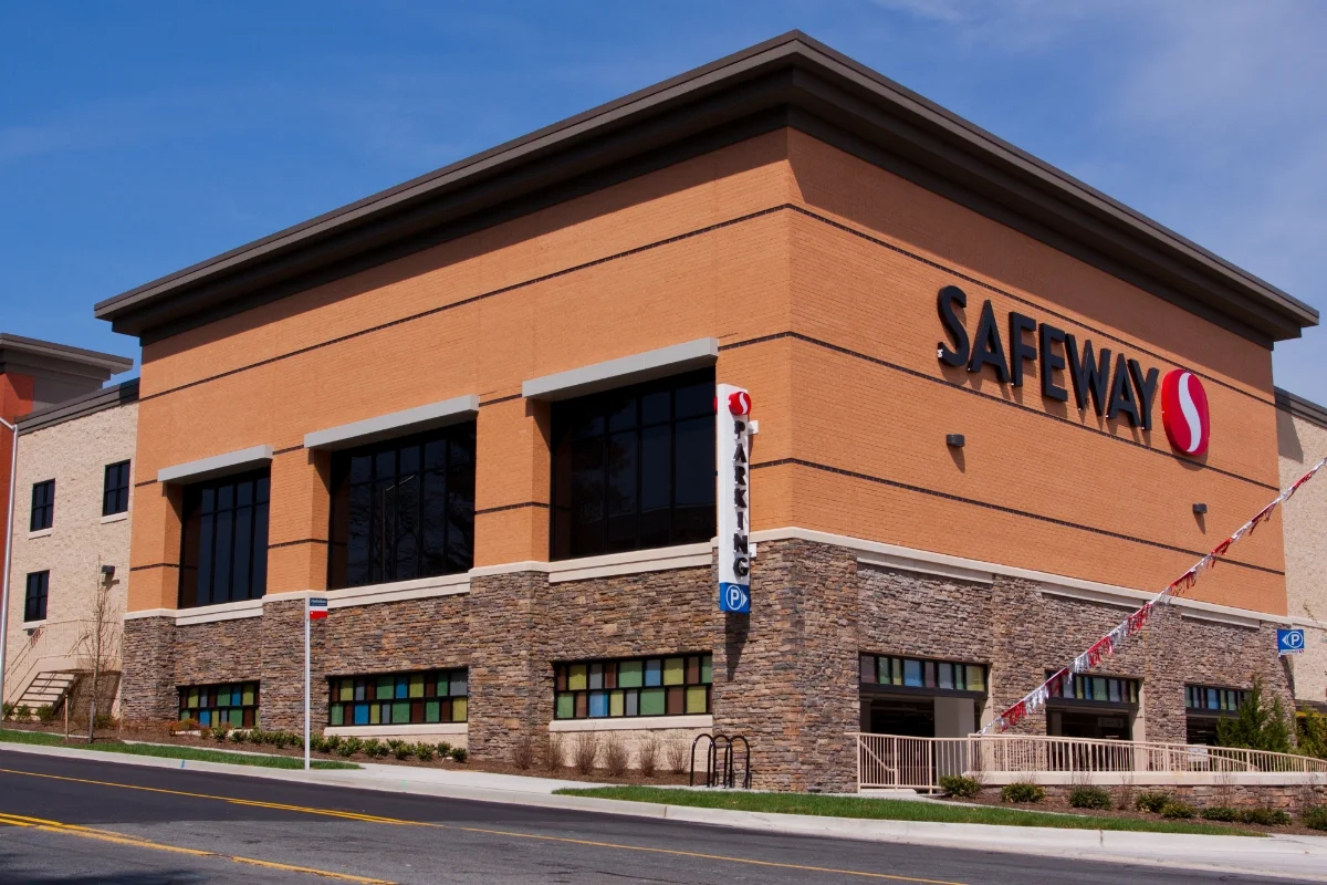 Safeway Supermarket building exterior Olney, MD