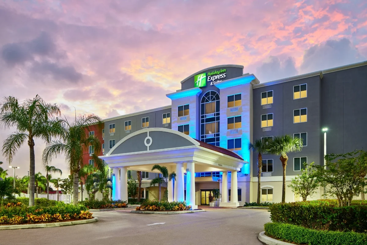Holiday Inn Express hotel building front exterior