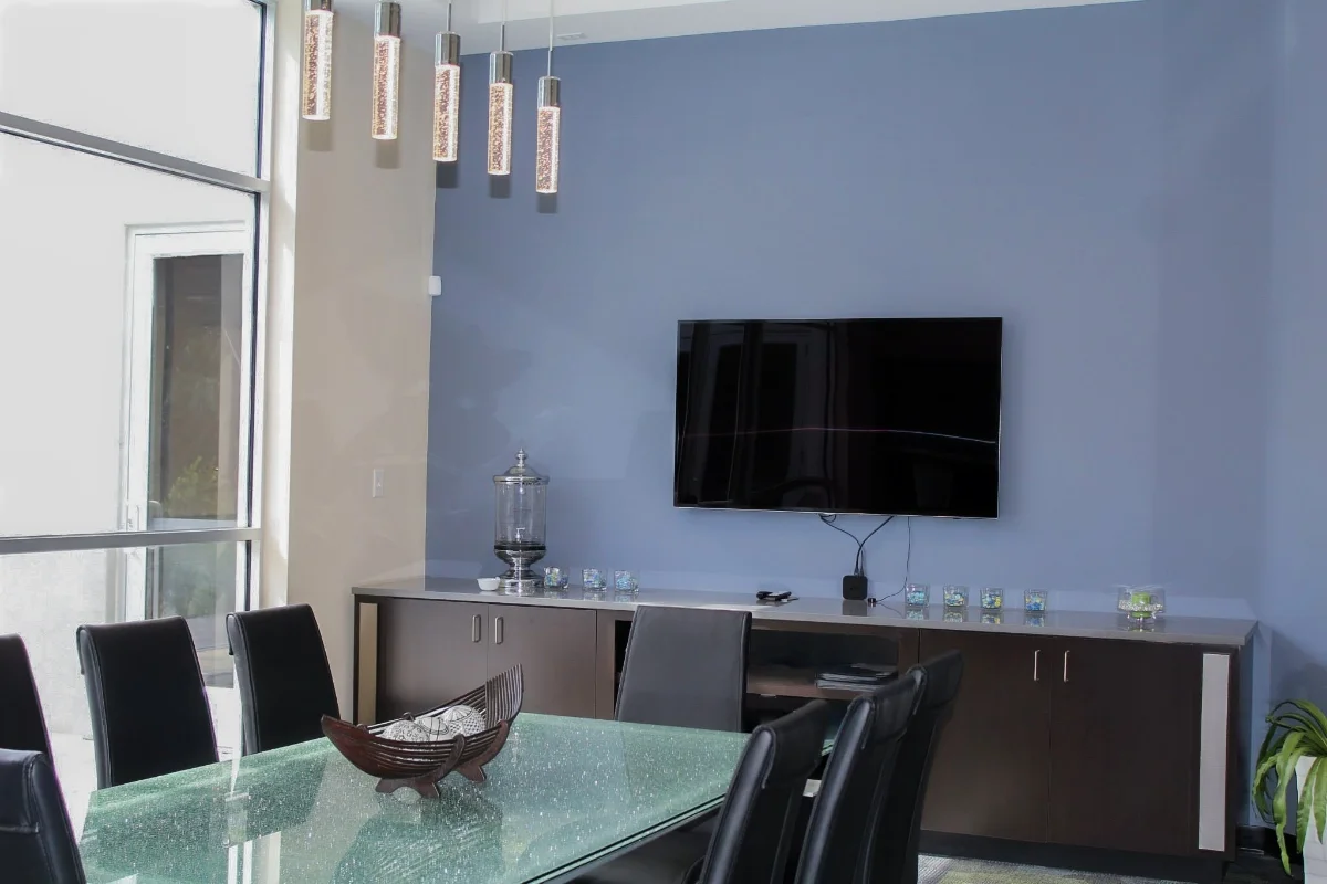 Kandor Dental Spa meeting room with TV