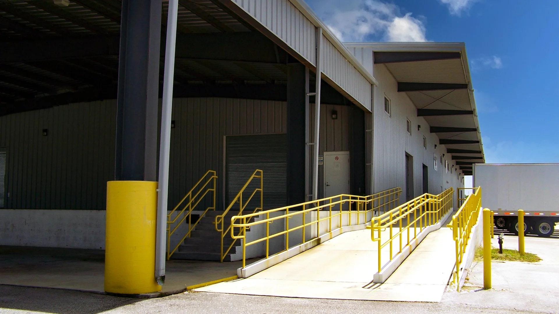 Immokalee Farmer's Market Florida Agricultural Department truck bay entrance ramp
