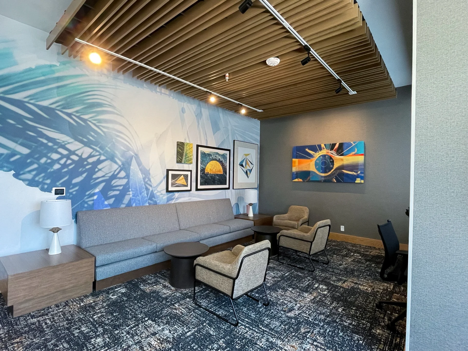 waiting room/lobby area