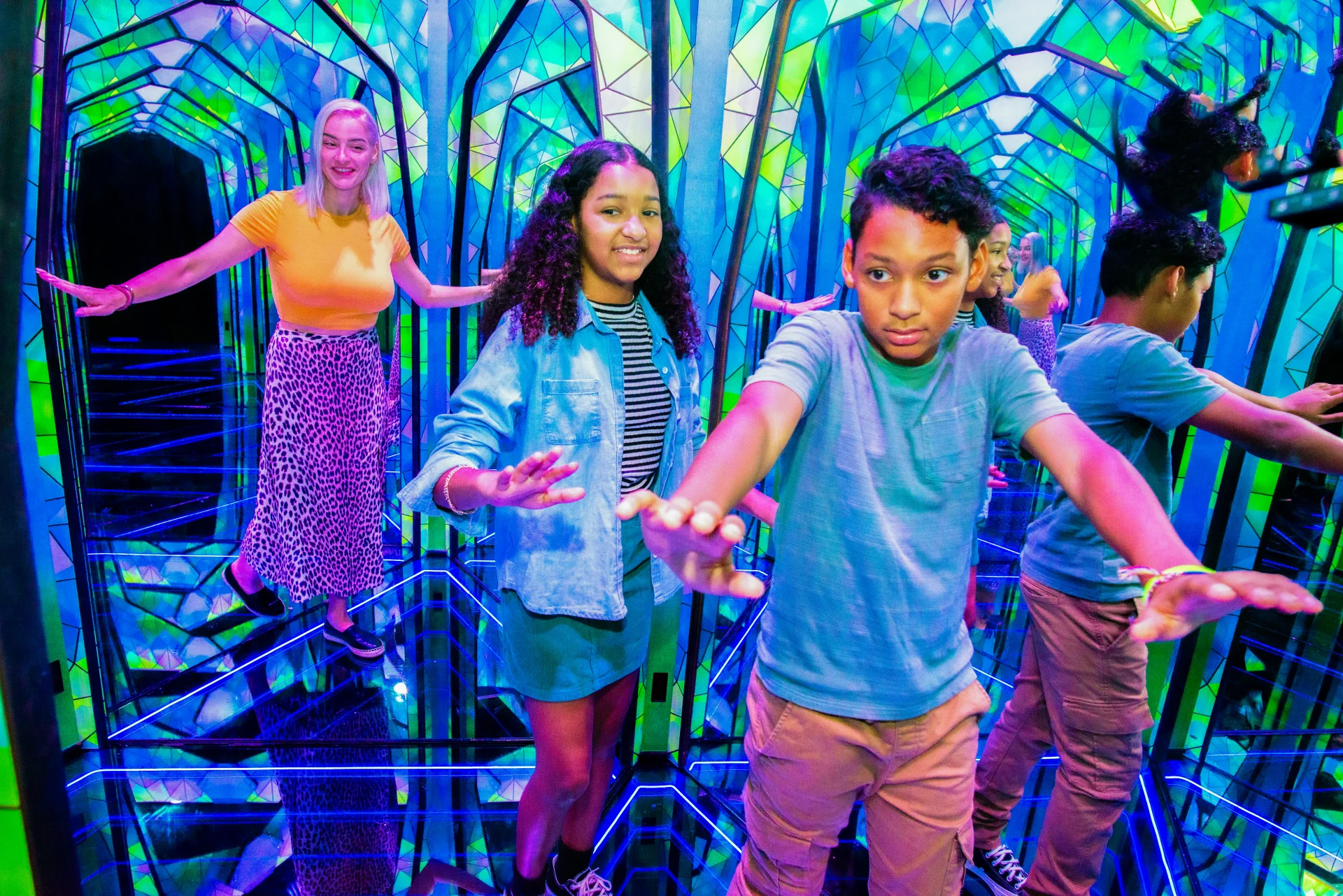 kids in mirror maze