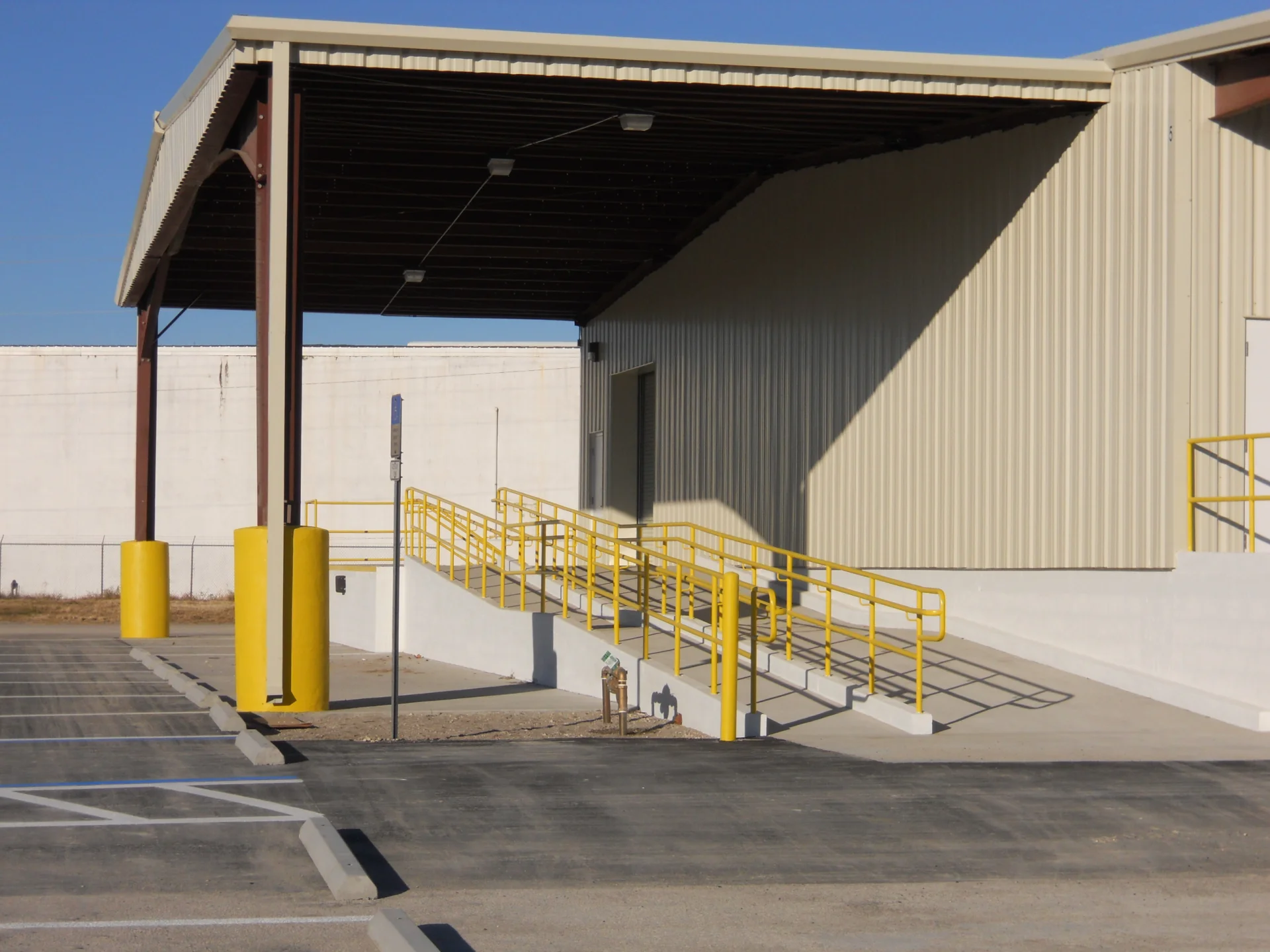 State of Florida Department of Agriculture Distribution Center Upgrades building exterior with ramp and overhang